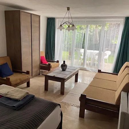 Studio Apartmanok 公寓