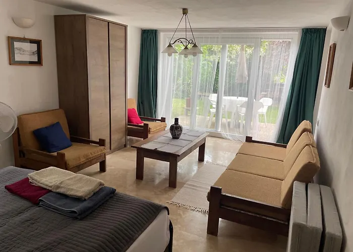 Studio Apartmanok דירה