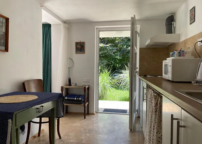 Studio Apartmanok דירה באלאטונפורד